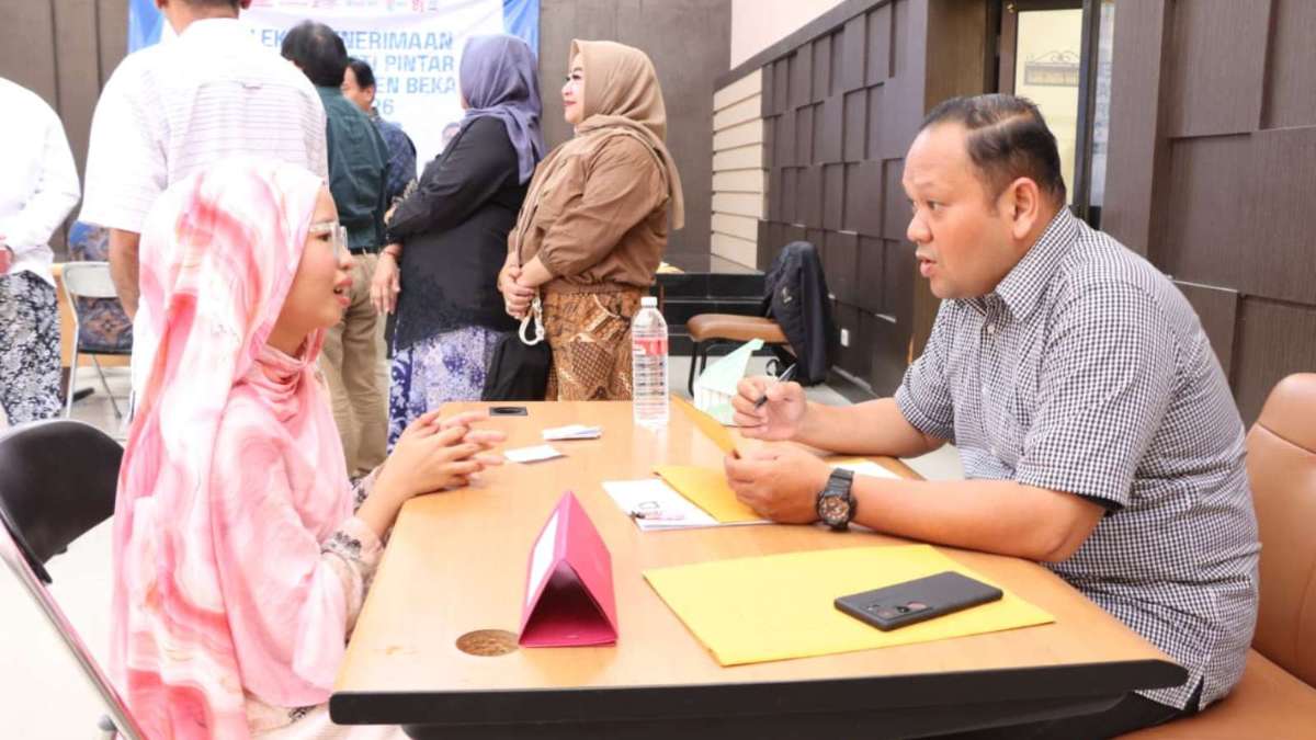 Pemkab Bekasi Targetkan Kuota Beasiswa Banpin Naik Jadi 200 Mahasiswa